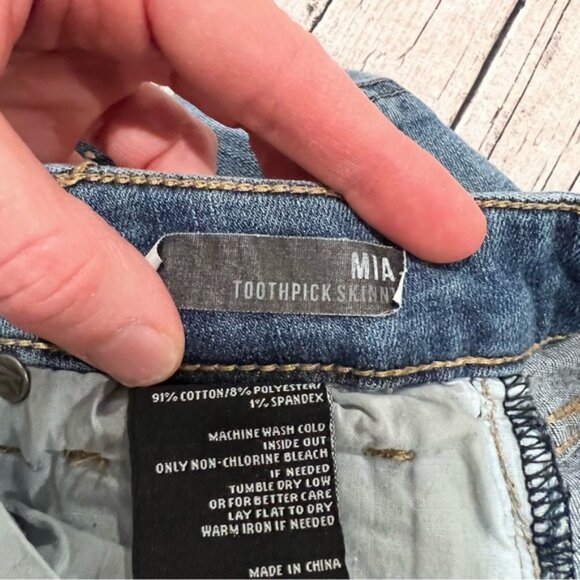 KFTK Mia Toothpick Distressed Skinny jeans size 0 - Picture 4 of 14